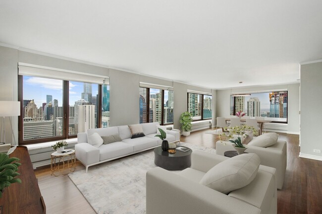 161 E Chicago Ave in Chicago, IL - Building Photo - Building Photo