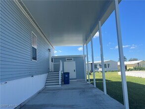 4685 Fiji Ln in Bonita Springs, FL - Building Photo - Building Photo