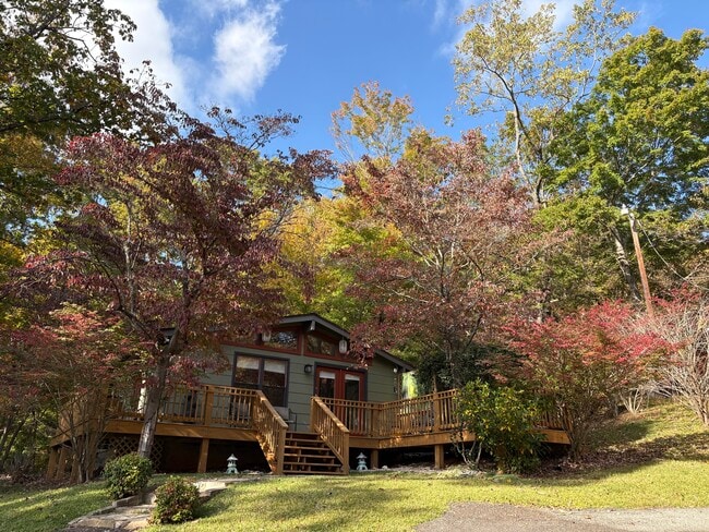 property at 250 Ridge View Cir