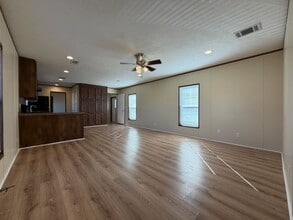 709 N Collins Fwy in Howe, TX - Building Photo - Building Photo