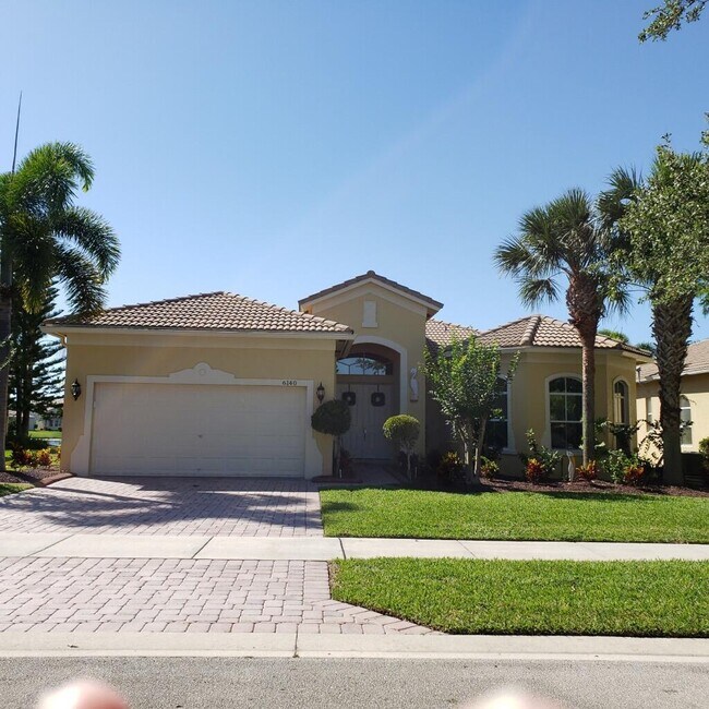 6140 Santa Margarito Dr in Fort Pierce, FL - Building Photo - Building Photo