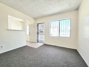 231 1/2 E 89th St in Los Angeles, CA - Building Photo - Building Photo