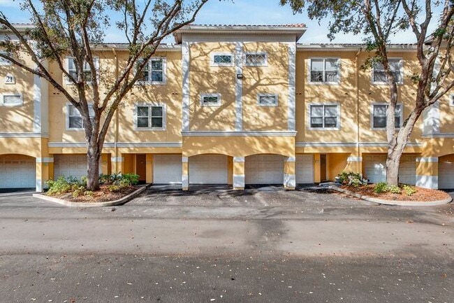 property at 2119 Shadow View Cir