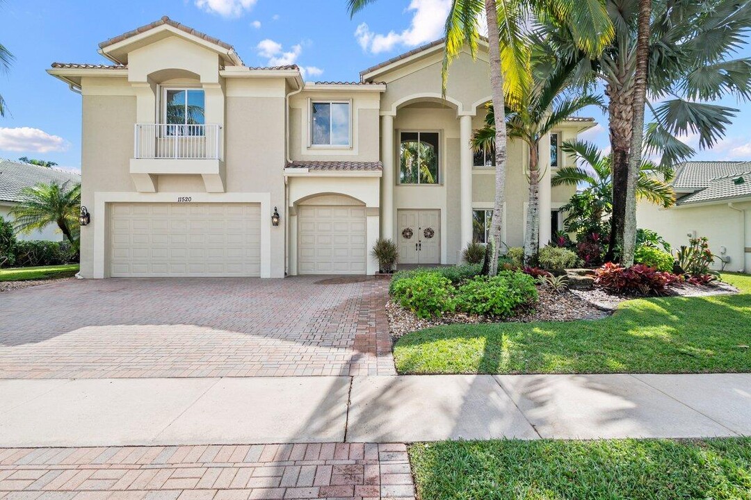 11520 Paradise Cove Ln in Wellington, FL - Building Photo