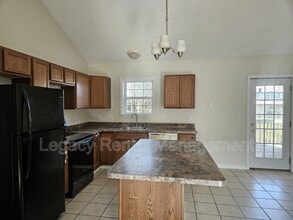 109 Debbie Dr in Drums, PA - Foto de edificio - Building Photo