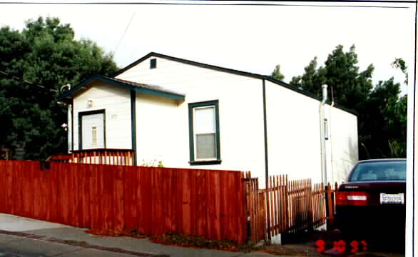 370 Alvarado St in Brisbane, CA - Building Photo - Building Photo