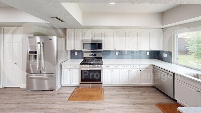 6203 Rainier Rd in Plano, TX - Building Photo - Building Photo