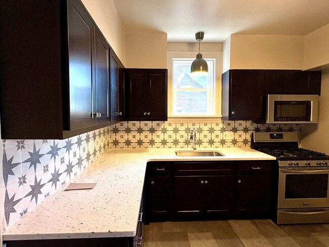 7569 Dale Ave in Richmond Heights, MO - Building Photo - Building Photo