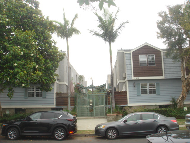 Apollo Apartments in Los Angeles, CA - Building Photo