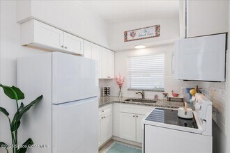 3550 S Atlantic Ave in Cocoa Beach, FL - Building Photo - Building Photo