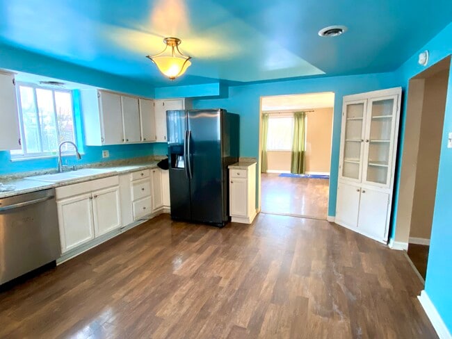 10 Willard St, Unit B