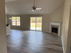 110 Creekside Cir in Ellabell, GA - Building Photo - Building Photo