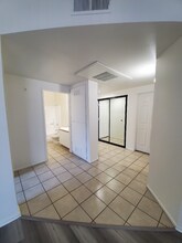 4343 Whitsett Ave in Los Angeles, CA - Foto de edificio - Building Photo