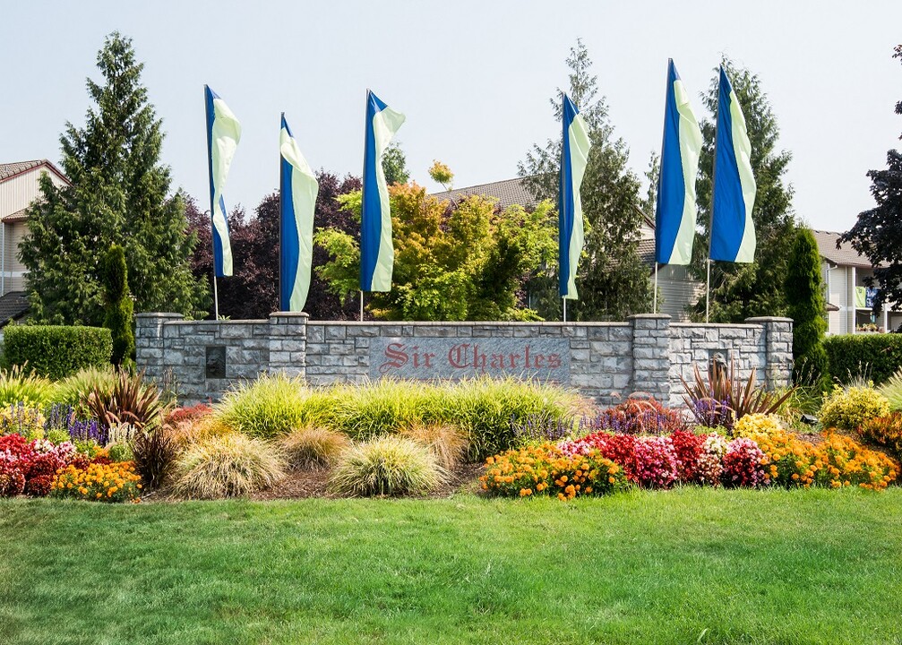 Sir Charles Court in Beaverton, OR - Building Photo