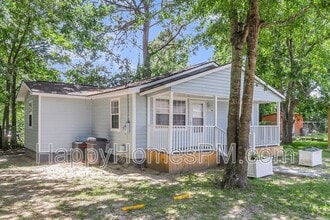 2113 Taylor St in North Charleston, SC - Foto de edificio - Building Photo
