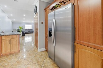 11025 W Okeechobee Rd in Hialeah, FL - Building Photo - Building Photo