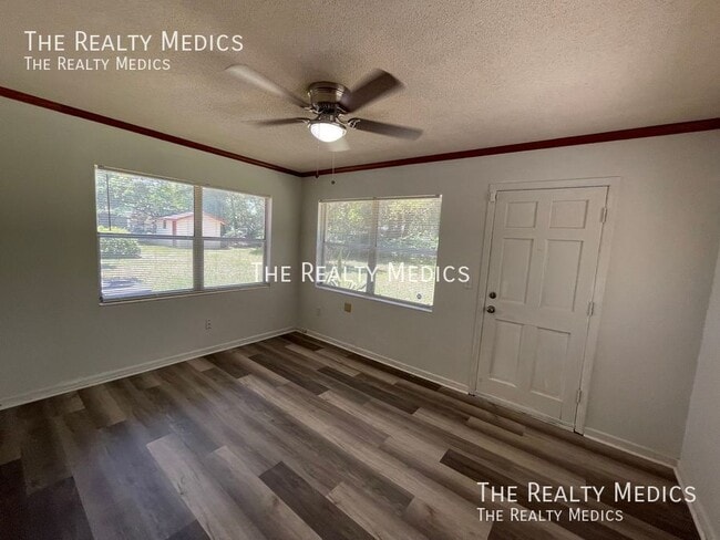 526 S Thompson Ave in DeLand, FL - Building Photo - Building Photo
