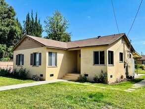 1375 N Sunflower Ave in Covina, CA - Building Photo - Building Photo