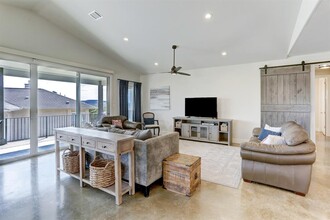 2702 Conestoga Cove in Lago Vista, TX - Building Photo - Building Photo