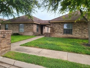 16 E Coyote St in Pharr, TX - Building Photo - Building Photo