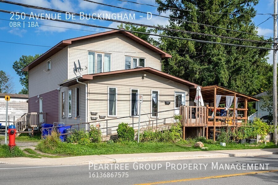 250 Avenue De Buckingham Ave in Gatineau, QC - Building Photo