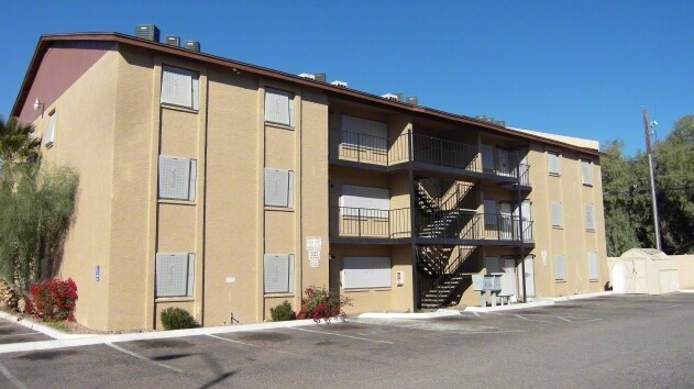 Hatcher Heights in Phoenix, AZ - Building Photo - Building Photo