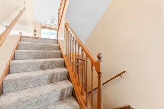 511 Pheasant Trail in St. Charles, IL - Building Photo - Building Photo