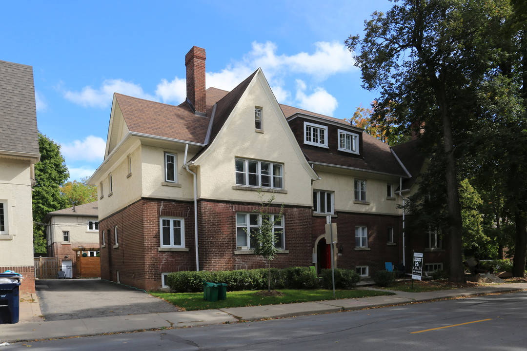 42 Glencairn Ave in Toronto, ON - Building Photo