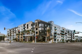Aurum in Irvine, CA - Building Photo - Building Photo