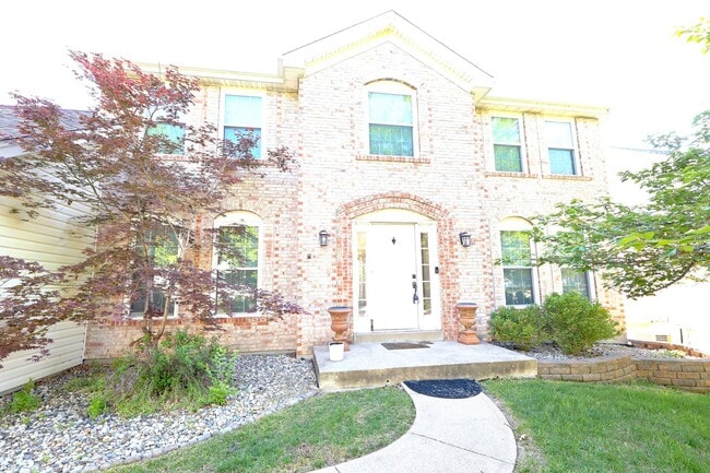 240 Lehigh Meadows Dr in Chesterfield, MO - Building Photo - Building Photo