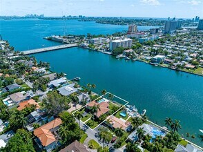 7531 Beach View Dr in North Bay Village, FL - Building Photo - Building Photo