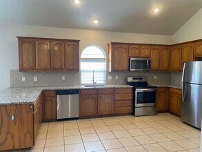 12905 Farmington Dr in Fort Worth, TX - Building Photo - Building Photo