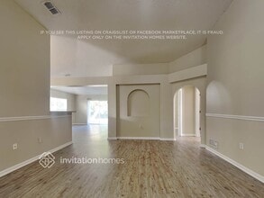 3055 Elbib Dr in St. Cloud, FL - Foto de edificio - Building Photo