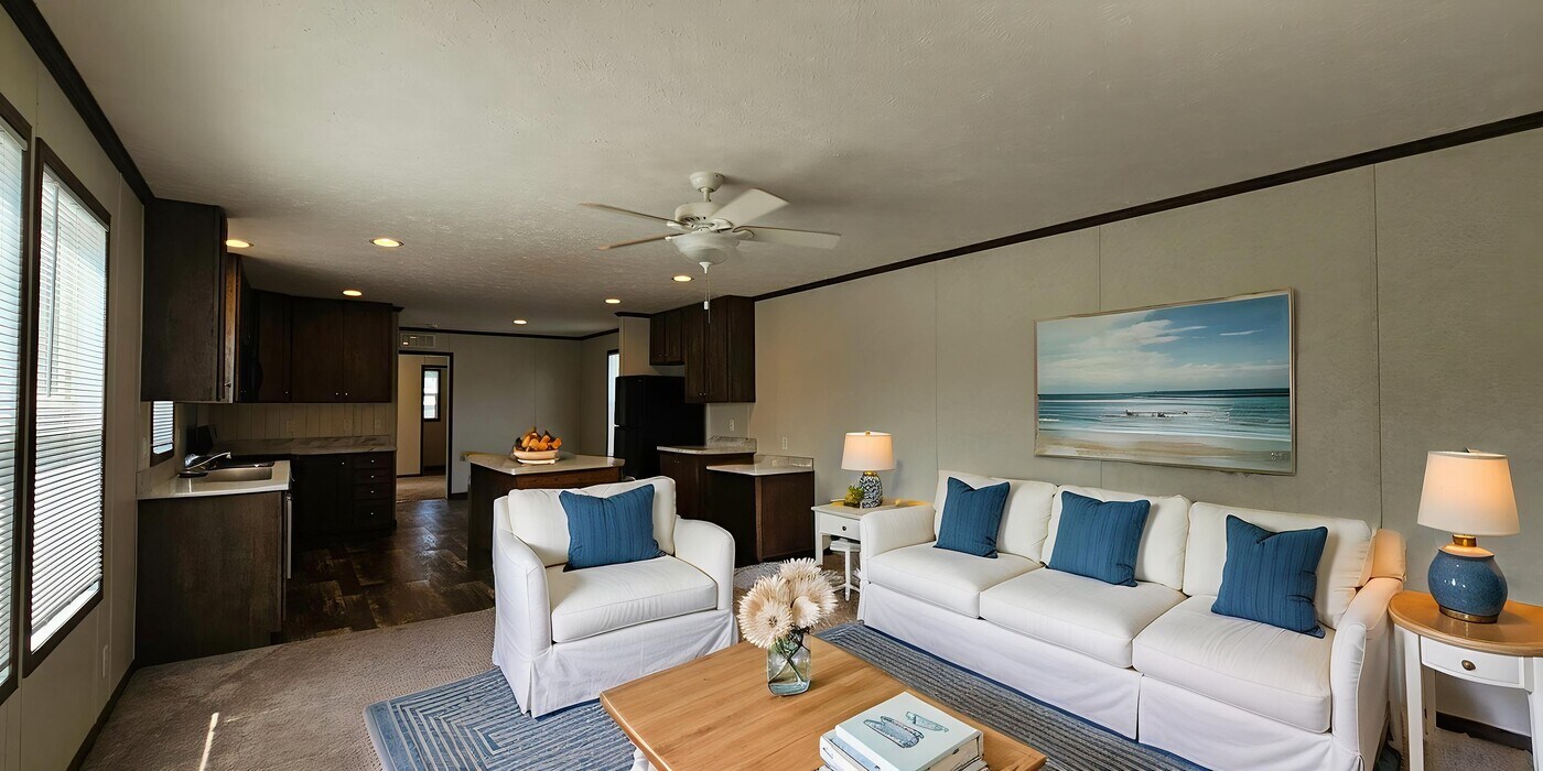 76 E U.S. Hwy 6 in Valparaiso, IN - Building Photo