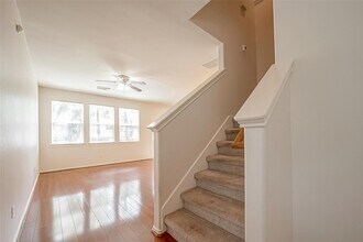 14 Scenic Brook Ct in Spring, TX - Building Photo - Building Photo