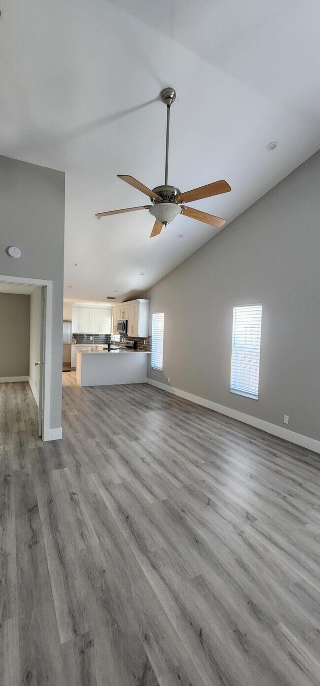 8863 SE Hobe Ridge Ave in Hobe Sound, FL - Building Photo - Building Photo