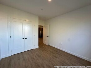 199 Gardner St in Boston, MA - Foto de edificio - Building Photo