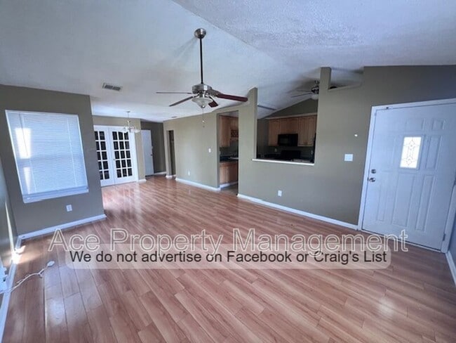 1543 Bingham Dr in Fayetteville, NC - Building Photo - Building Photo