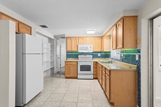 2509 Sweetwood Dr in Holiday, FL - Building Photo - Building Photo