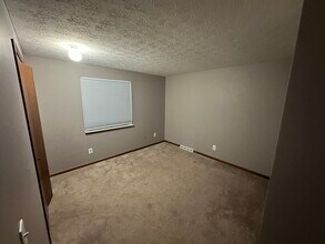 5019 4th St NW in Canton, OH - Building Photo - Building Photo