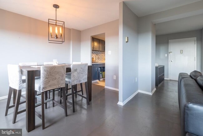 property at 1111 University Blvd W