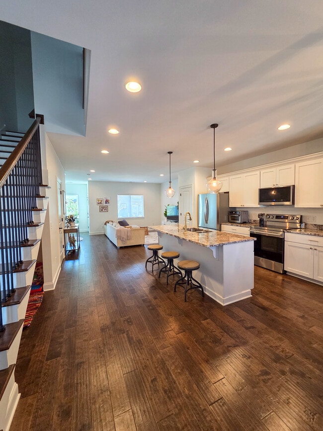 property at 3125 Saint Elmo Ave