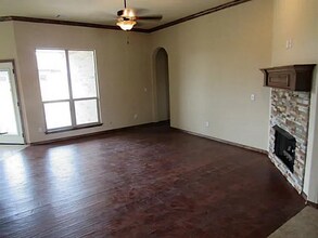 937 SW 15th St in Moore, OK - Foto de edificio - Building Photo