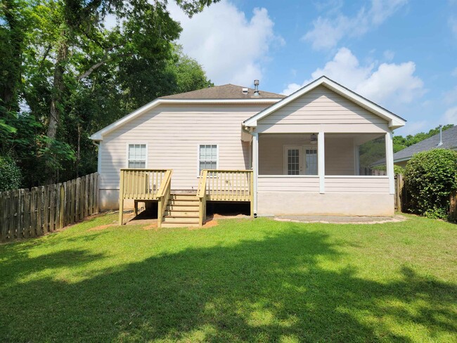 236 Nabb Loop in Tallahassee, FL - Foto de edificio - Building Photo