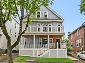 18 Laurel St, Unit 20 in Arlington, MA - Building Photo