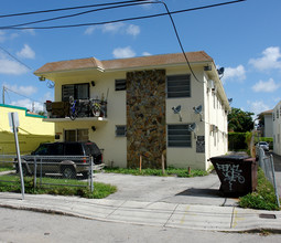 667 SW 3rd St in Miami, FL - Building Photo - Building Photo