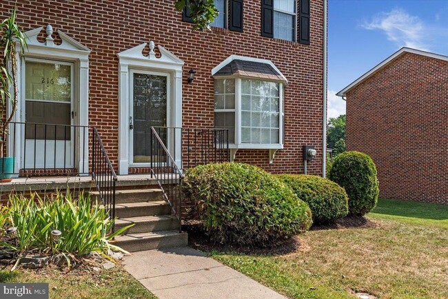 214 Waterford Ln in Winchester, VA - Building Photo - Building Photo