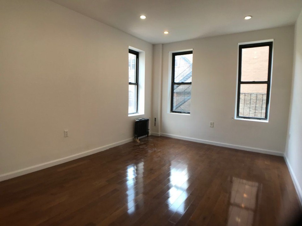 3612 Broadway in New York, NY - Building Photo