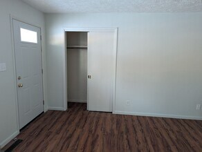 57-63 W John St in Champaign, IL - Building Photo - Building Photo