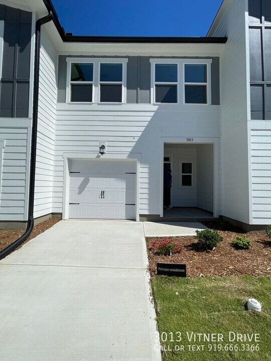 3013 Vitner Dr in Durham, NC - Building Photo
